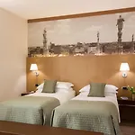 ستارهوتيلز ريتس ميلان