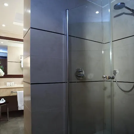 Starhotels Ritz 4*