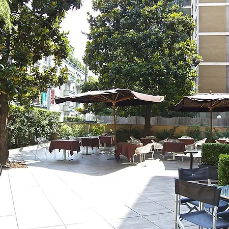 מלון Starhotels Ritz 4*