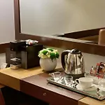 スターホテルズ リッツ 4*