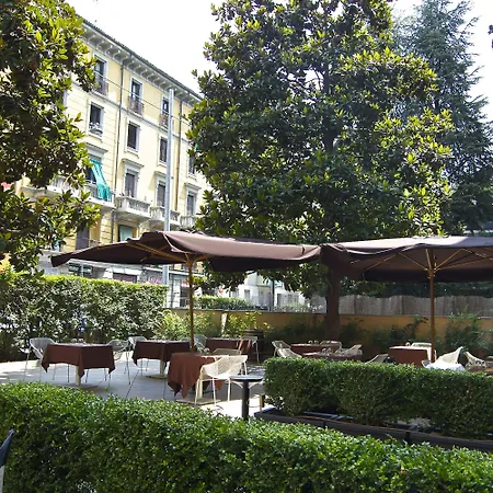 Starhotels Ritz Hotell 4*